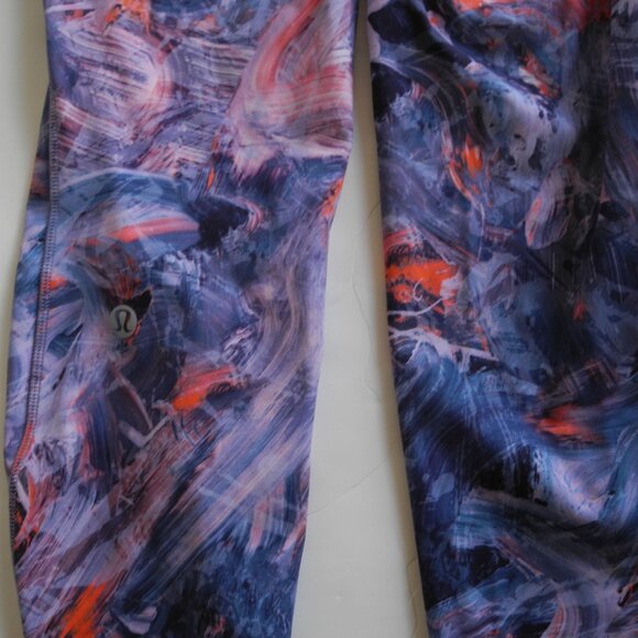 Lululemon Base Pace High-Rise Running Tight 25" Atmospheric Purple Multi Size 6 - Picture 3 of 3